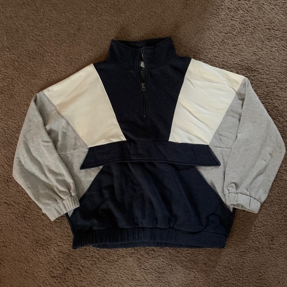 American Eagle Outfitters Tops - AEO retro sweatshirt